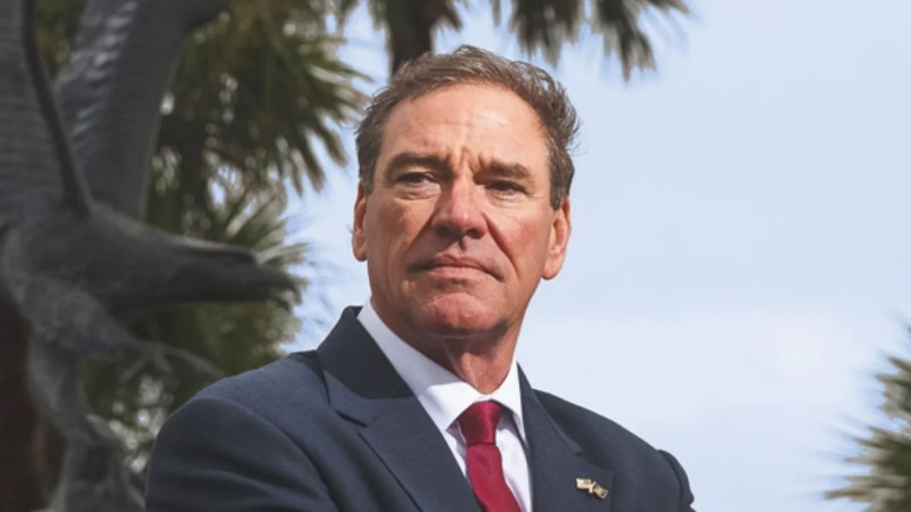 Neal Dunn addresses trade concerns and celebrates local achievements
