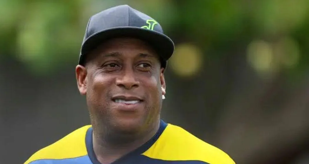 Hernán Medford, Coach - Grupo Nacion Hernán Medford, Coach - Grupo Nacion