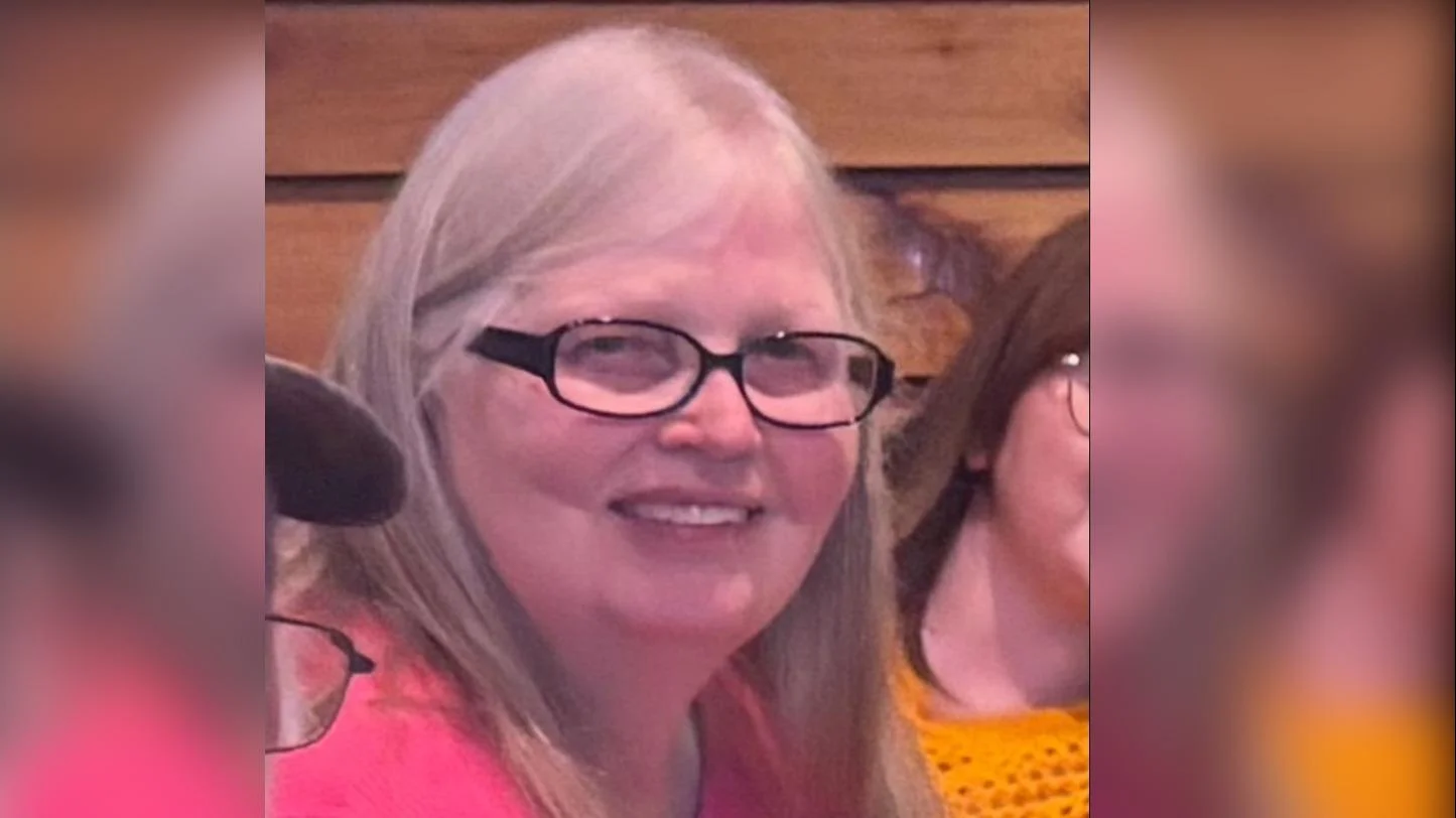 Connie Jean Harris, Dedicated Waitress and Beloved Mother, Fondly Remembered in Latonia