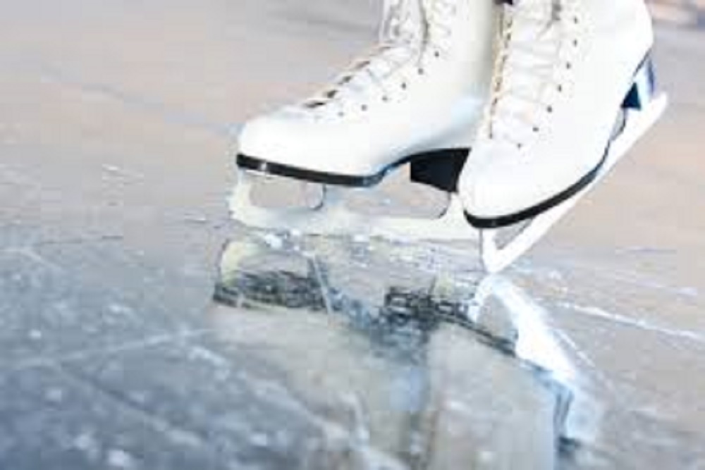 HUNTERSVILLE PARKS & RECREATION: Ice Skating & games ALL Night Jan. 22-23