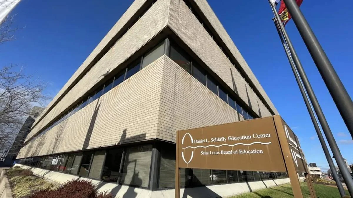 Teamsters union accuses St. Louis Public Schools bus contractor Zum Services of ‘corporate greed and lies’
