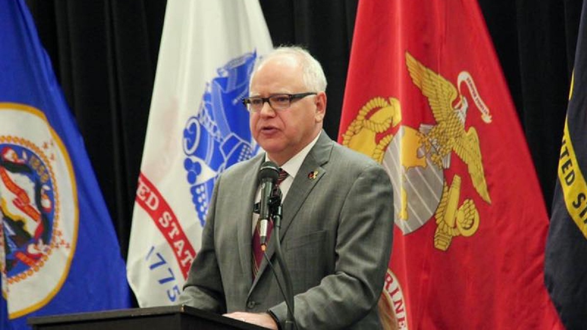 Walz in 2020: George Floyd ‘lived his life protecting people’ Walz in 2020: George Floyd ‘lived his life protecting people’