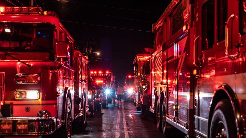 Firefighters extinguish blaze in detached garage