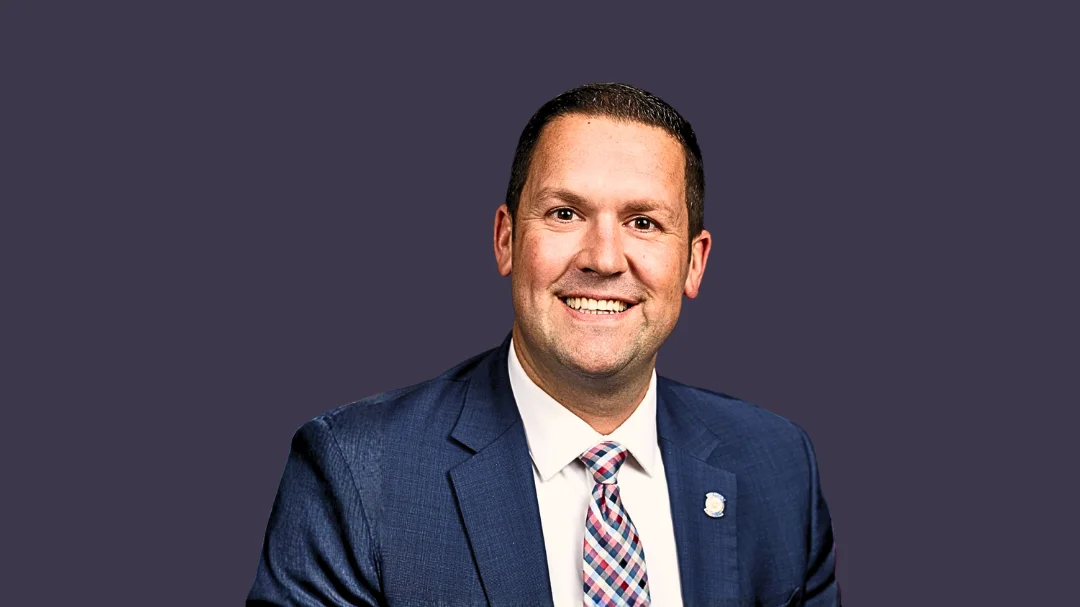 Anthony Moore criticizes El Paso safety and praises Oklahoma City in recent tweets