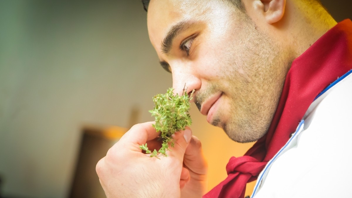 Local doctor says congestion from sinus issues can lead to a loss of sense of taste and smell