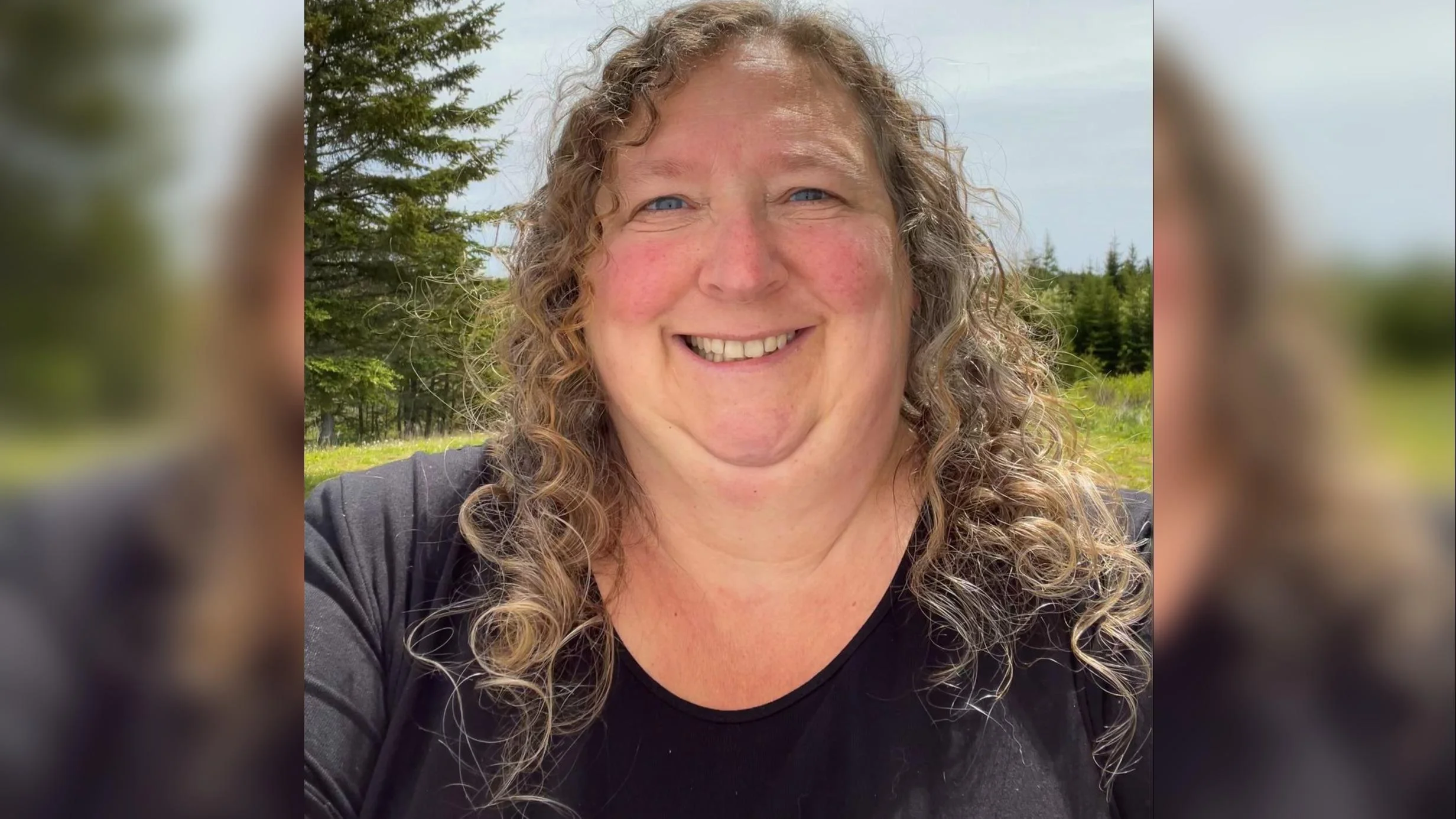 Rhonda Frank Owner of Artsy Fartsy Studio