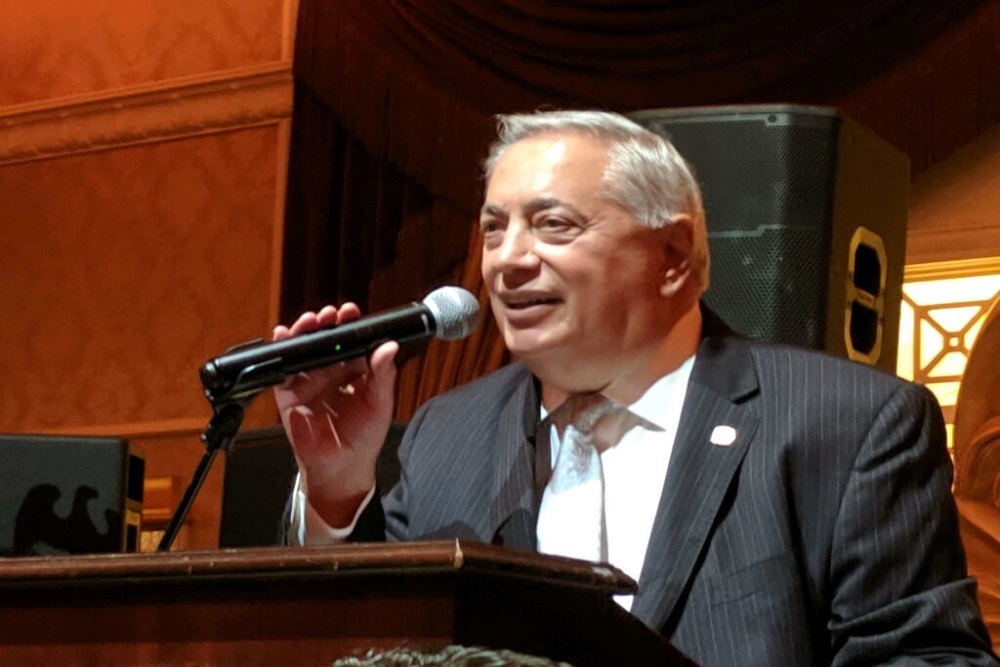 450 Participants Honored at Basketball Awards Dinner