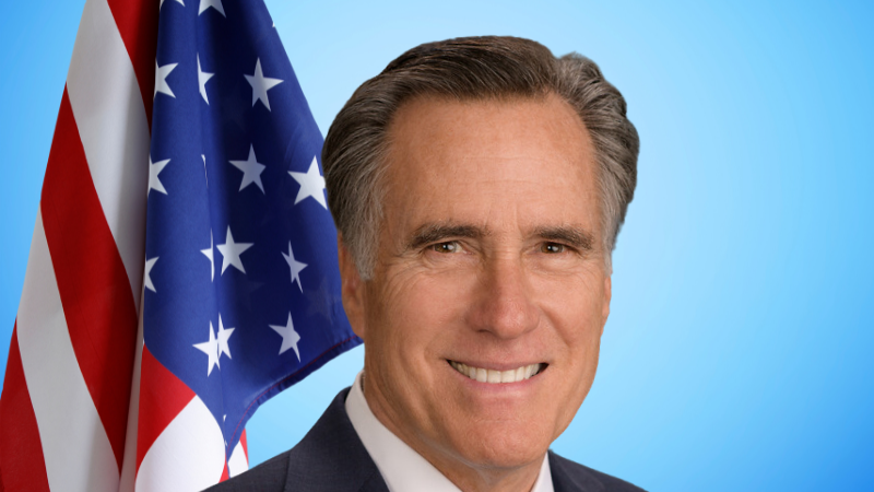 Romney Welcomes Utah Veterans for Honor Flight Romney Welcomes Utah Veterans for Honor Flight