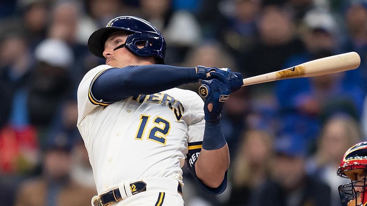 Brewers drop three of four to D-backs as offense sputters