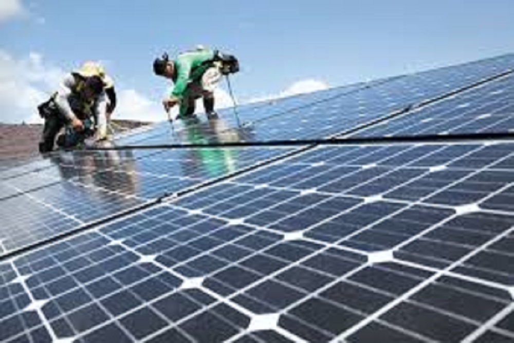 TOWN OF CHAPEL HILL: Recognized for Top Solar Energy Designation by U.S. Department of Energy TOWN OF CHAPEL HILL: Recognized for Top Solar Energy Designation by U.S. Department of Energy