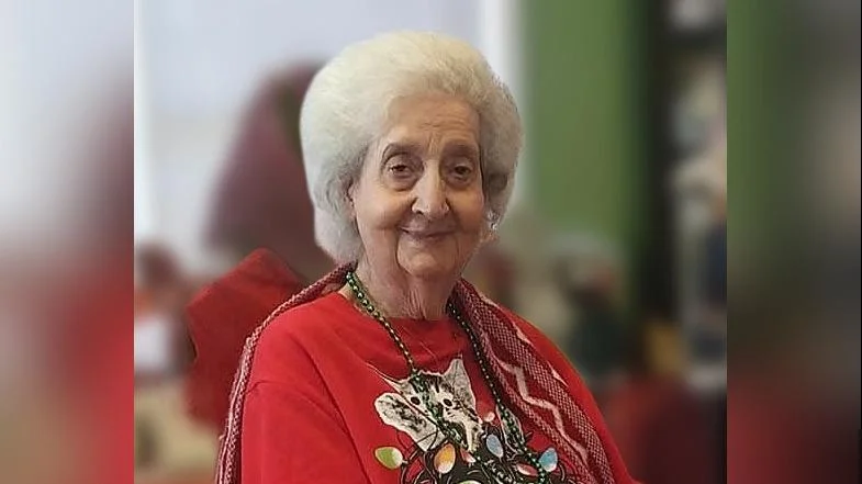 Carmella Meconio Carmella Meconio