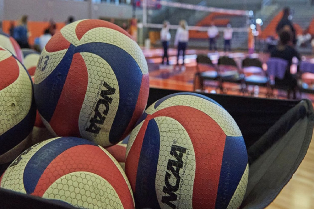 Nike Teams Up With Ewu Men’s And Women’s Volleyball Program To Host All Skills Camp