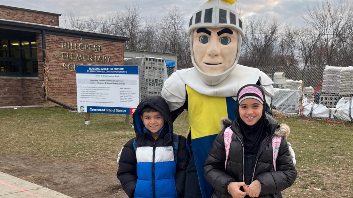 Newly elected Crestwood School District Board member gives up volunteer positions: ‘Nobody wants to remove you from that position’