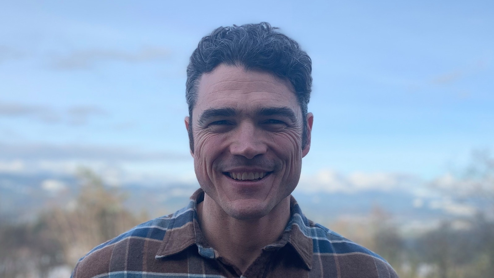 Kent: My opponent is ‘on the record supporting 87,000 new IRS agents’