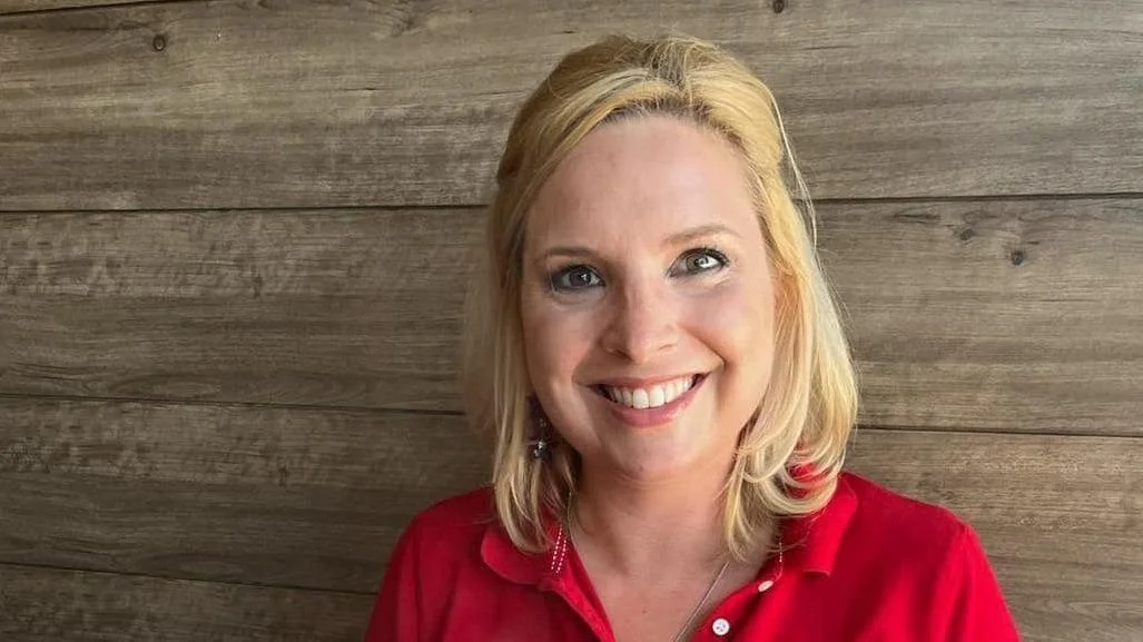 Ashley Hinson discusses small business and state fair visits in August social media posts Ashley Hinson discusses small business and state fair visits in August social media posts