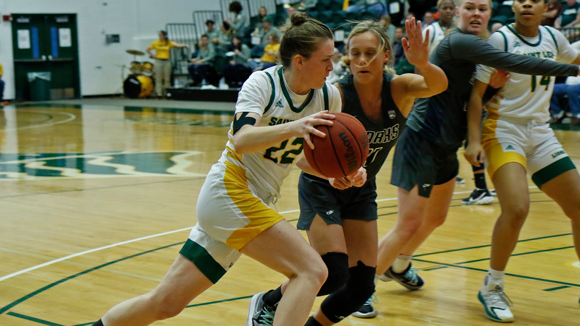 Women’s Basketball Falls to Florida Southern, 67-61