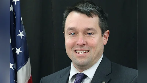 Brian C. Newberry questions Democratic Party dynamics and criticizes political discourse in recent tweets