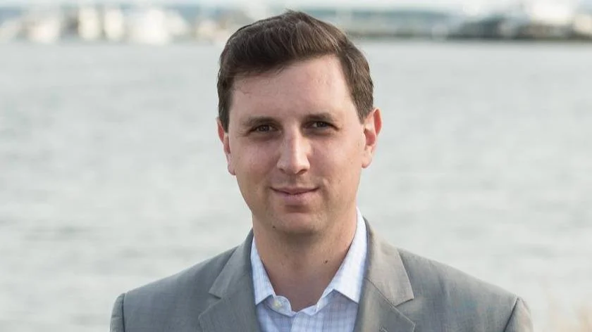 U.S. Rep. Seth Magaziner representing Rhode Island%27s 2nd Congressional District - Official U.S. House headshot
