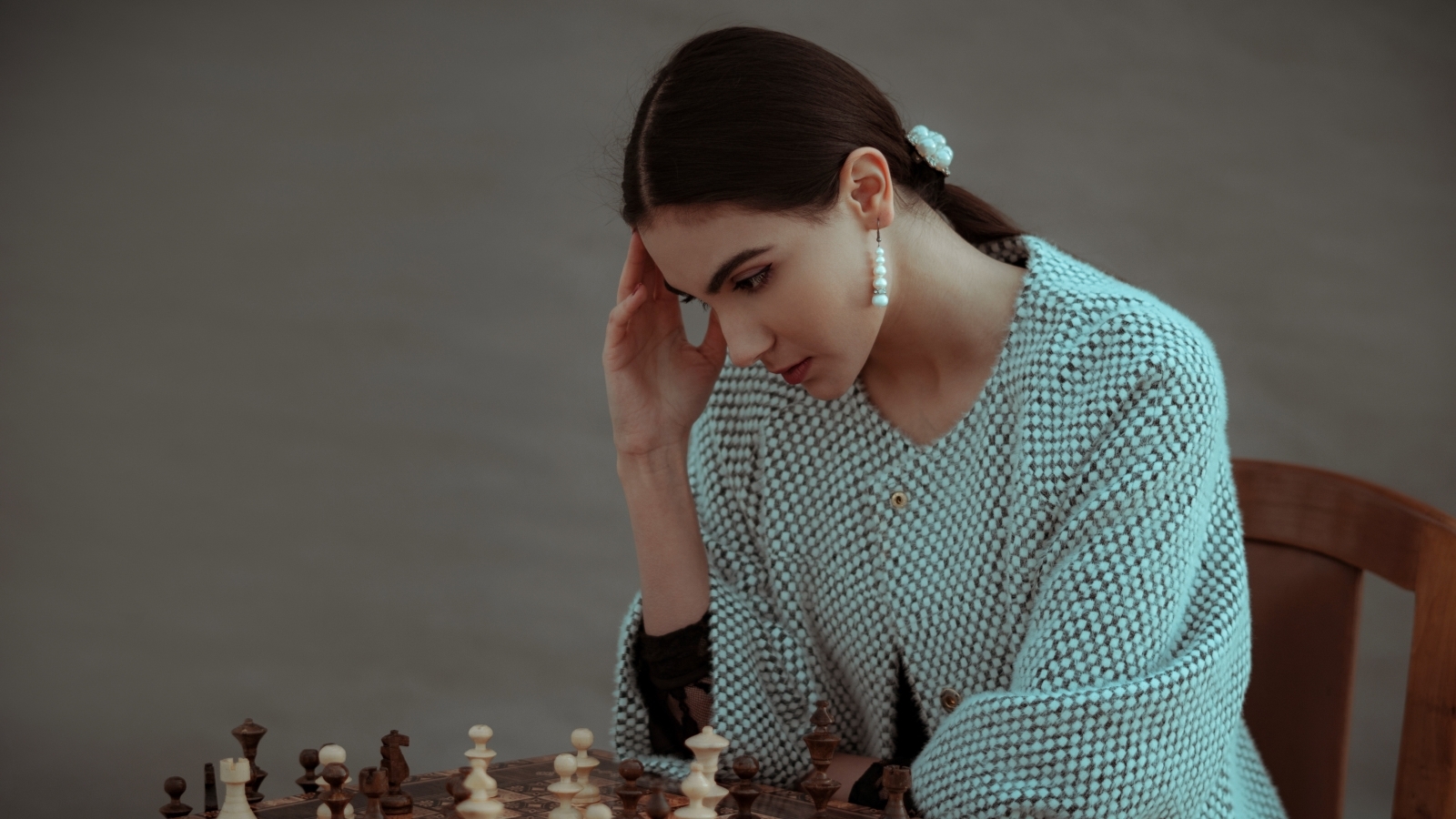 Chronic sinusitis causes inflammation, which can affect your brain function, leading to depression and difficulty concentrating.