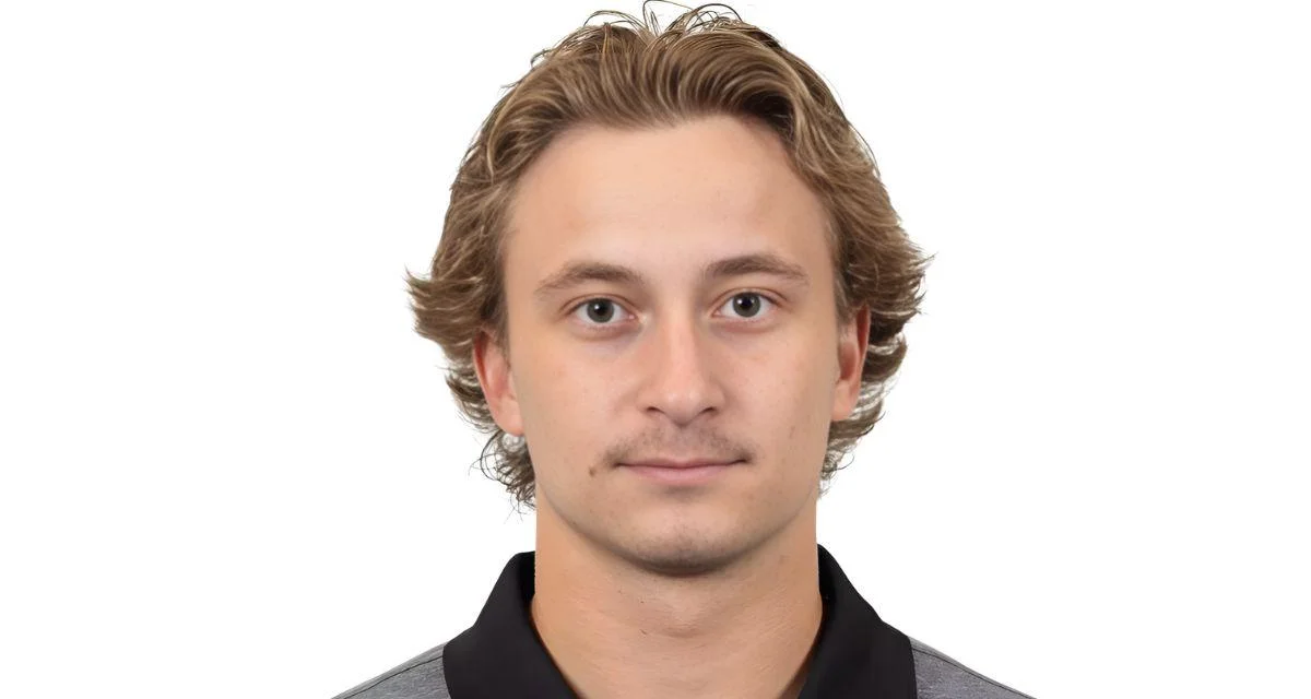 Jake Livanavage, Men's Ice Hockey at North Dakota Fighting Hawks