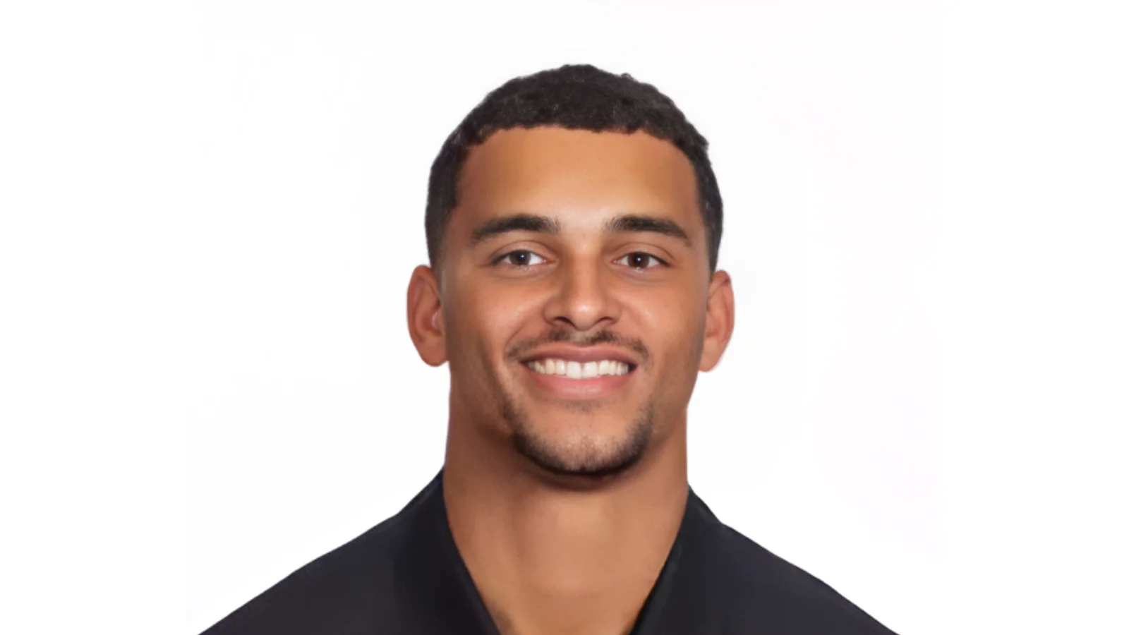 Donovyn Omolo, Quarterback