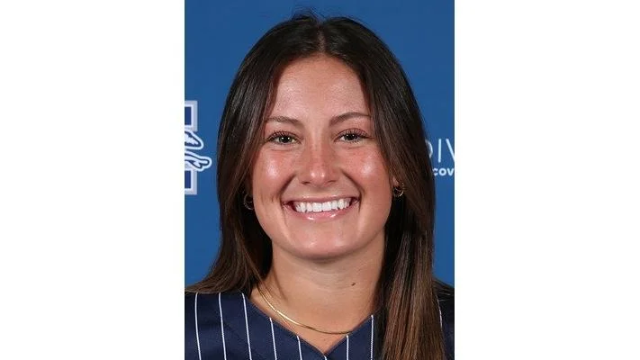 Elizabethtown Area Senior High School standout Julie Zook’s collegiate team wins game in the NCAA Division III Softball Championship on Saturday, May 17