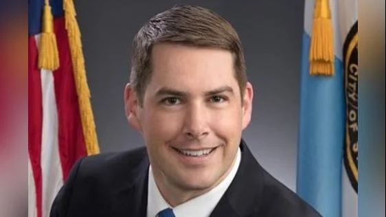 Syracuse mayor criticizes council’s budget cuts amid transparency concerns Syracuse mayor criticizes council’s budget cuts amid transparency concerns