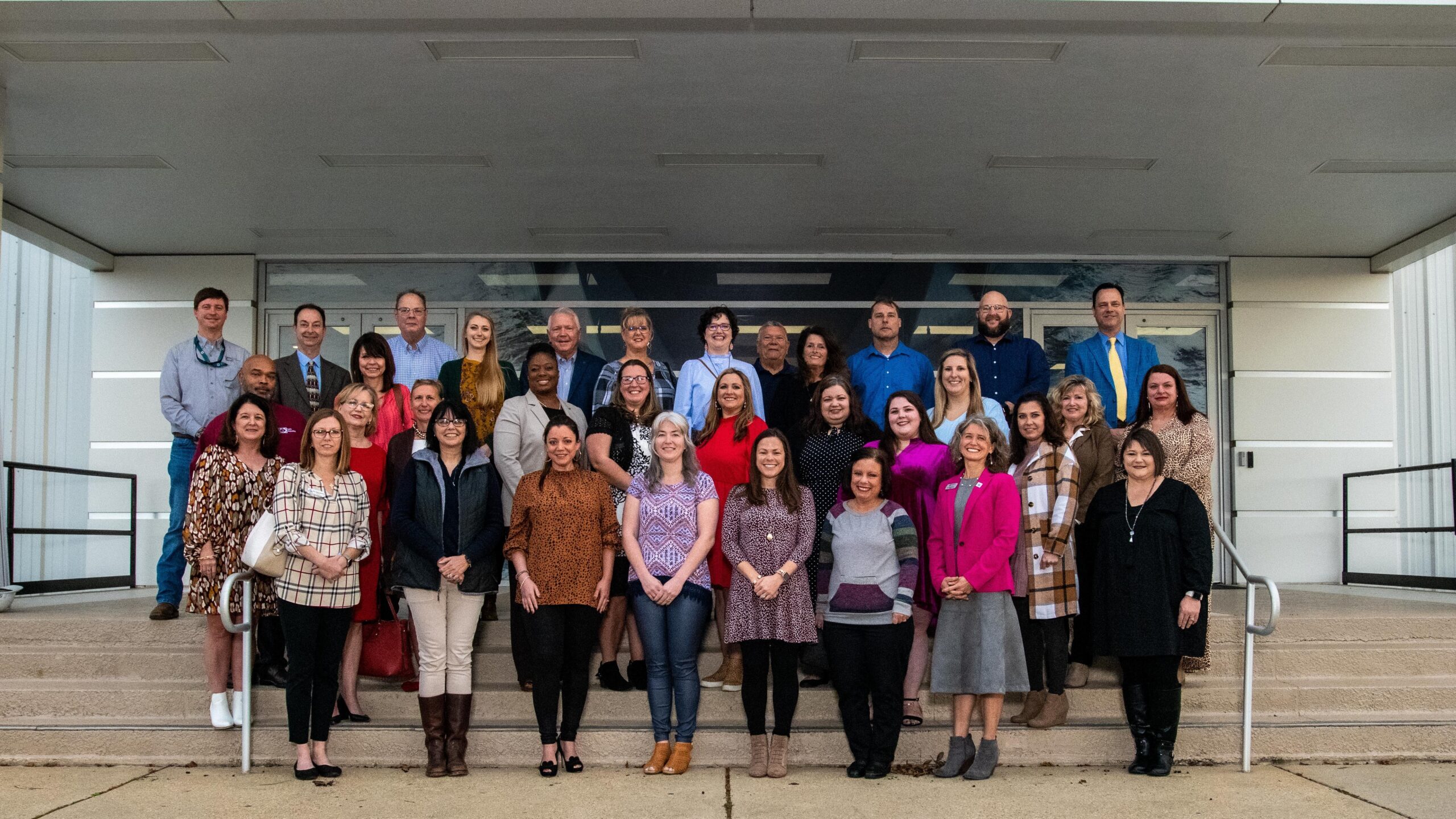 Hii’s Ingalls Shipbuilding Grants 0,000 In Stem Awards