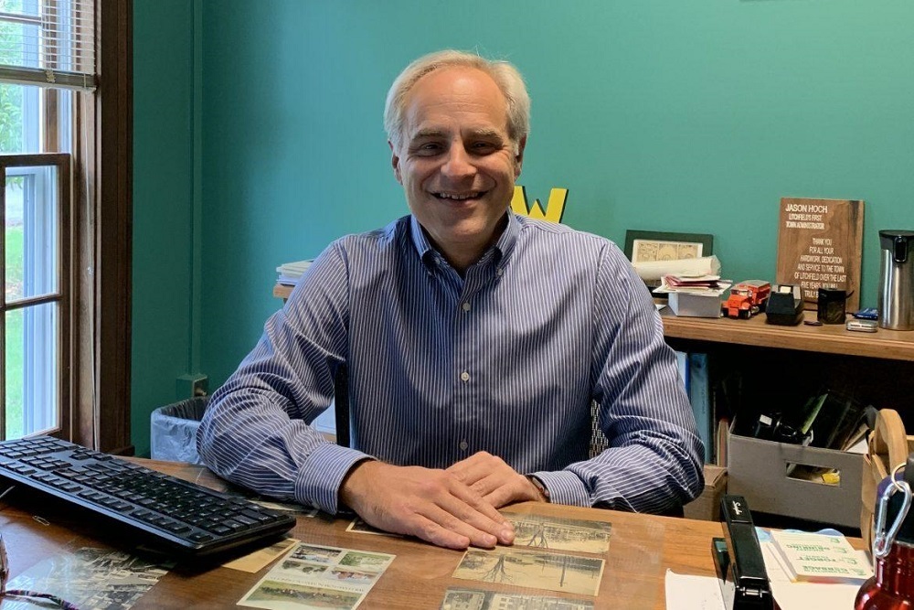 TOWN MANAGER POSITON TOWN MANAGER POSITON