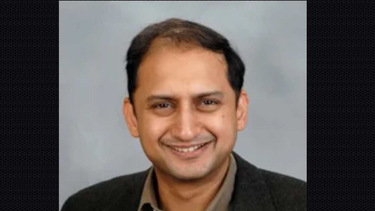 Viral Achayara, decoding India's interest rates