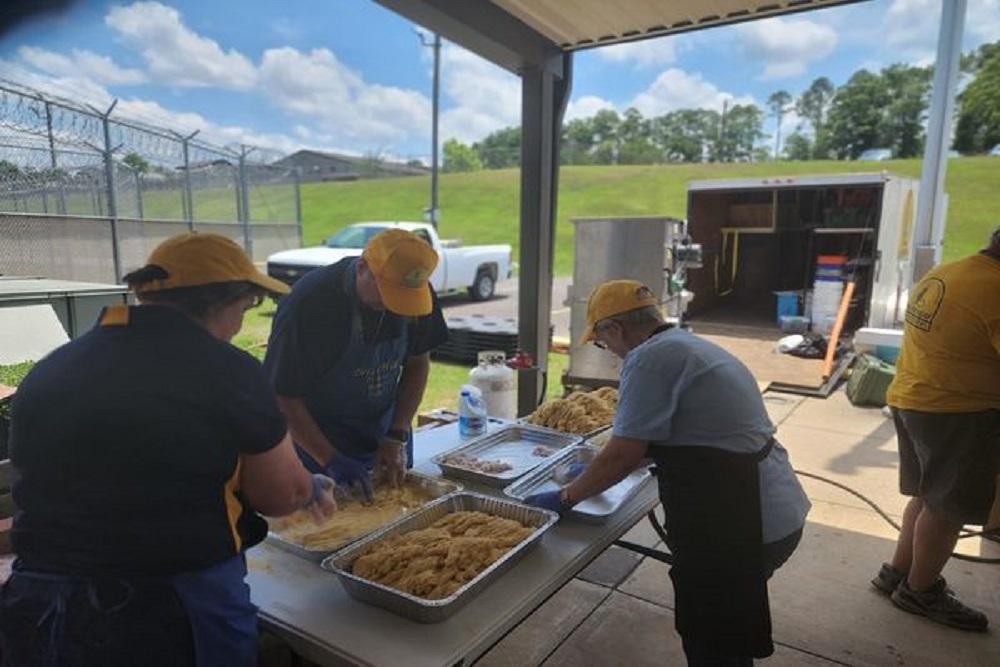 George County Sheriff’s Office – We’d Like to Say a Heartfelt “Thank You!” to the MBDR Feeding Team George County Sheriff’s Office – We’d Like to Say a Heartfelt “Thank You!” to the MBDR Feeding Team