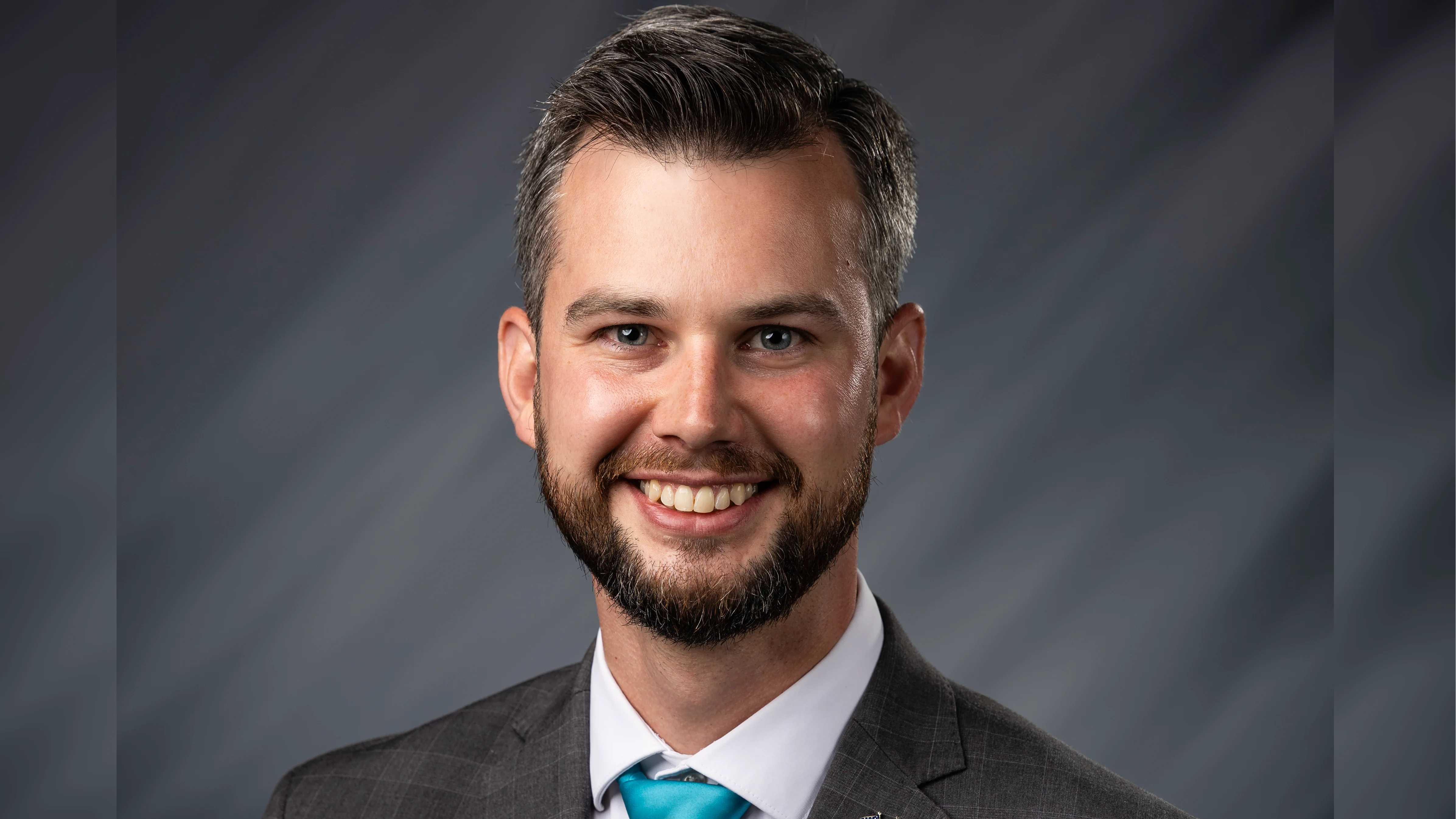 Governor signs law co-authored by Lawson to support injured public safety workers