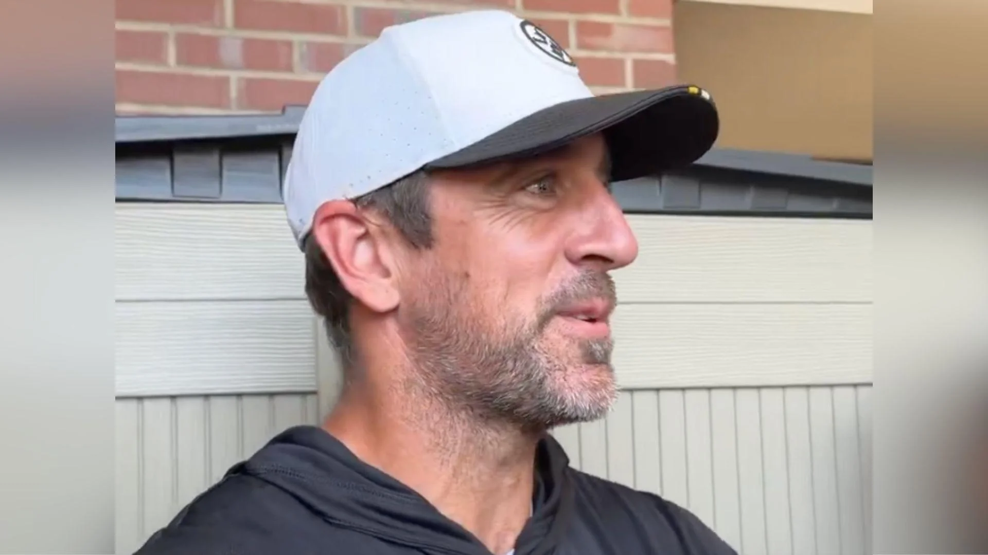 Aaron Rodgers jokes about preseason game: ‘I was doing the Joe Biden’ after not recognizing players