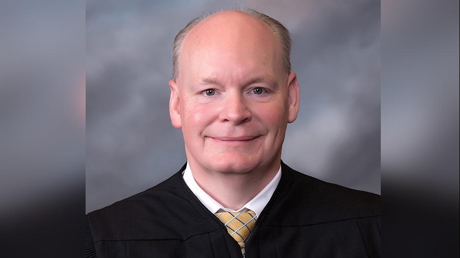 5 lawyers with active licenses to practice law in cities in Marshall County as of May