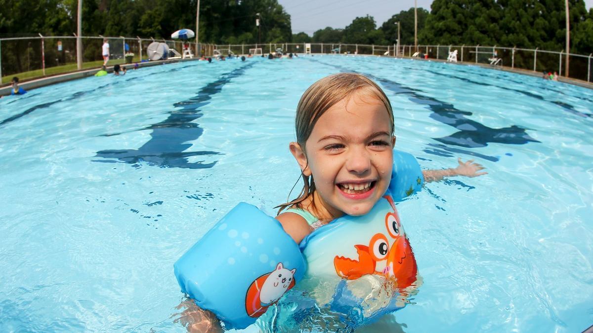 Greensboro Parks and Recreation offers ‘very inexpensive’ pool admission to combat heatwave Greensboro Parks and Recreation offers ‘very inexpensive’ pool admission to combat heatwave