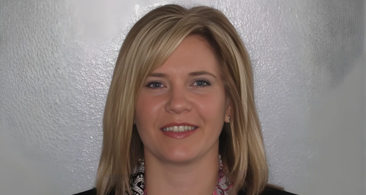 Kelly Tallant, General Manager at Vintage Faire Mall Kelly Tallant, General Manager at Vintage Faire Mall