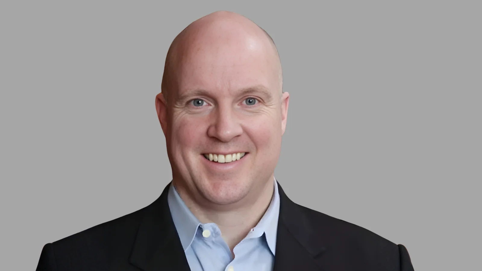 Chief Justice David K. Thomson visits Mandela International Magnet School for legal discussion