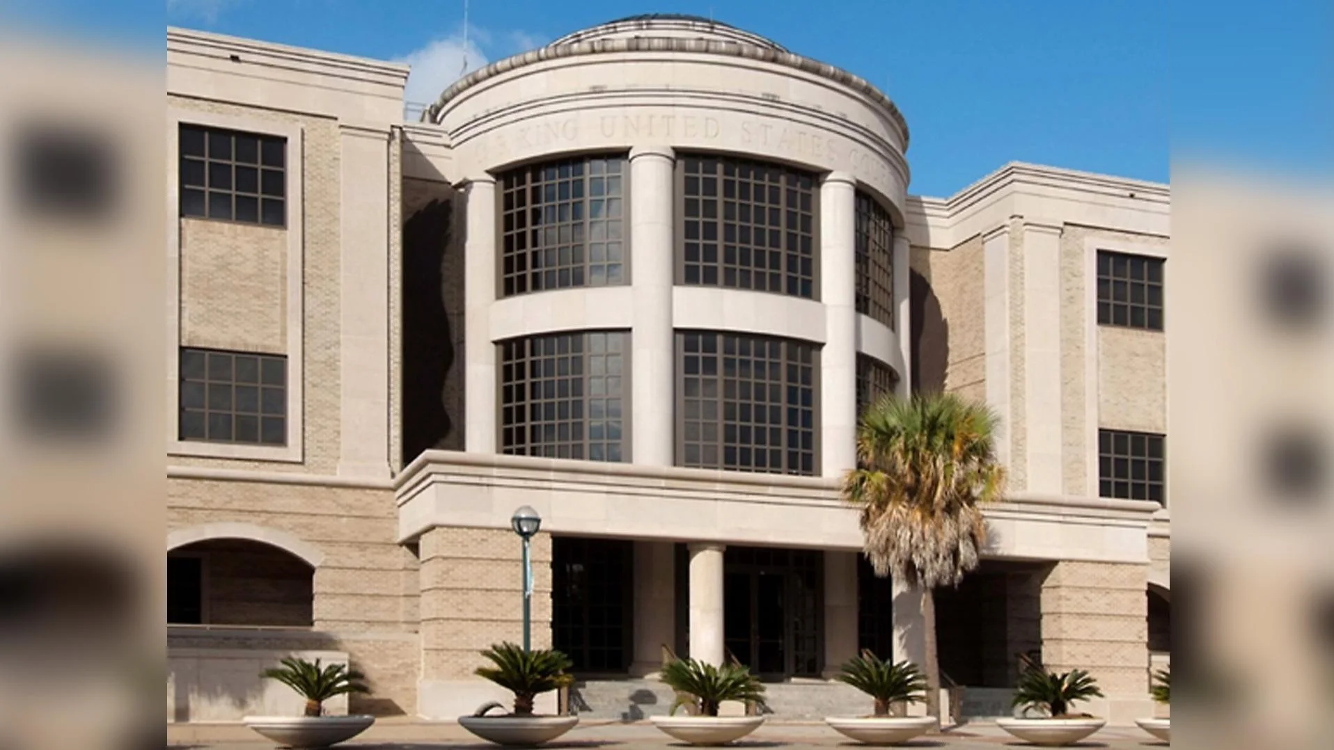 C.B. King US Courthouse - Wikipedia