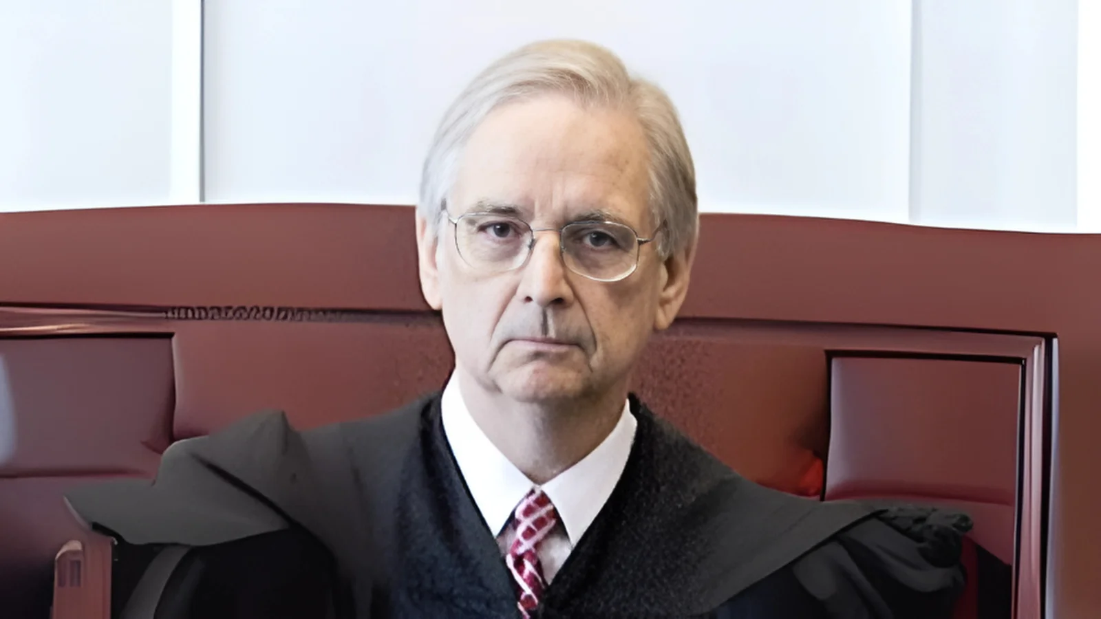 Tampa man receives ten-year sentence for role in cocaine distribution conspiracy Tampa man receives ten-year sentence for role in cocaine distribution conspiracy