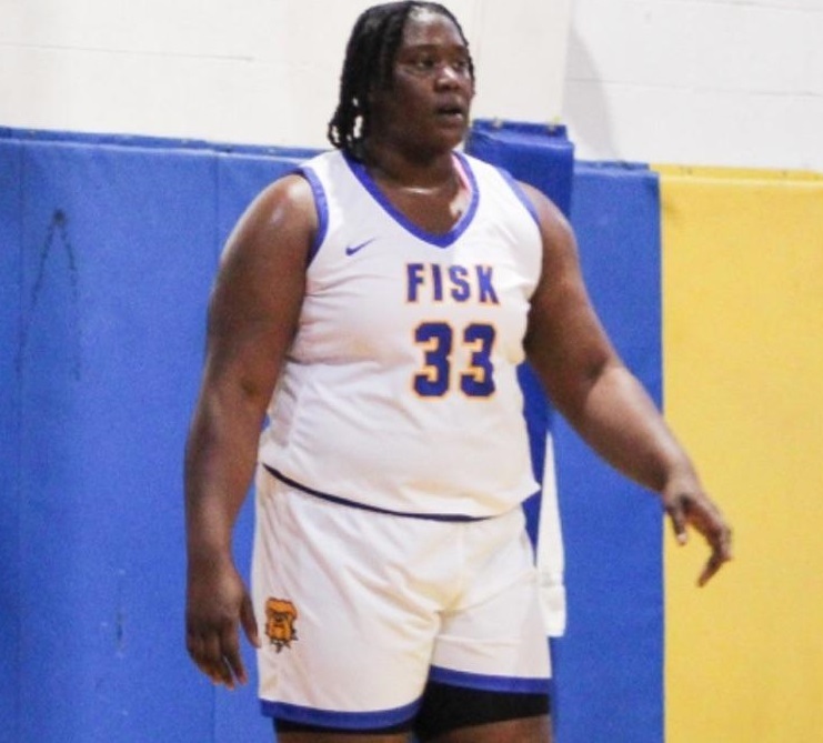 Fisk University Maya Buckhanon hits buzzer-beater in 63-61 victory over (RV) Rust