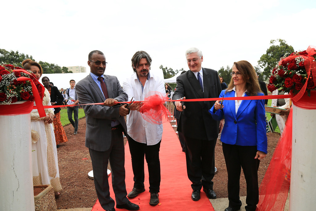 2023 Ribbon Cutting: T-Mobile 2023 Ribbon Cutting: T-Mobile