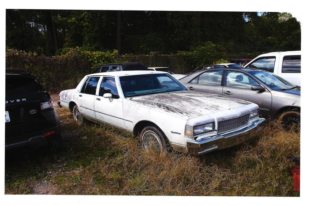 Bidding for 1984 Chevrolet Caprice Classic (White)