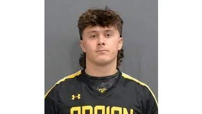 Robert Leonard, former Grosse Pointe South High School baseball player will compete with his collegiate team for the NCAA Division III Baseball Championship Robert Leonard, former Grosse Pointe South High School baseball player will compete with his collegiate team for the NCAA Division III Baseball Championship