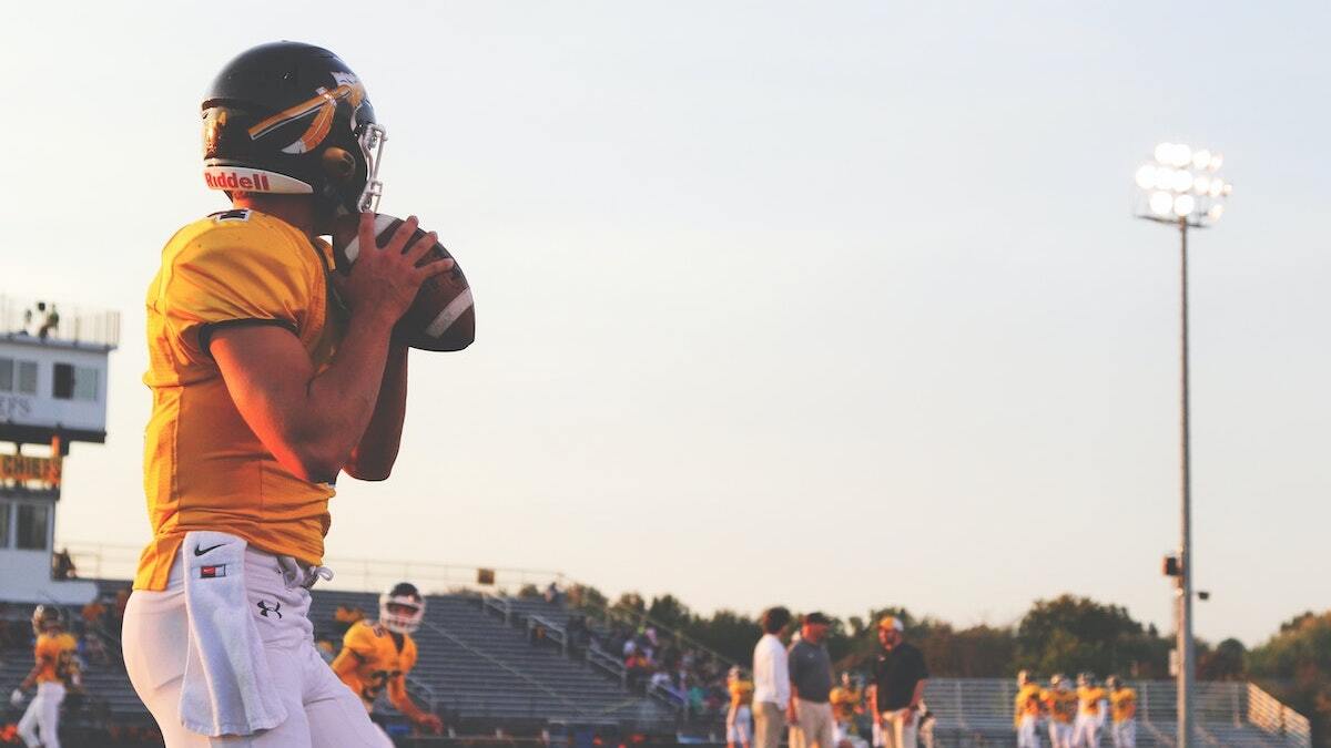 Physician on death of former NFL player: ‘He had two different conditions in parallel’