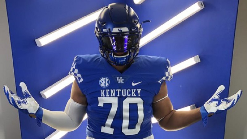 ‘A gentle giant’: Akins High School offensive lineman Hall focuses on senior season before heading to UK Wildcats