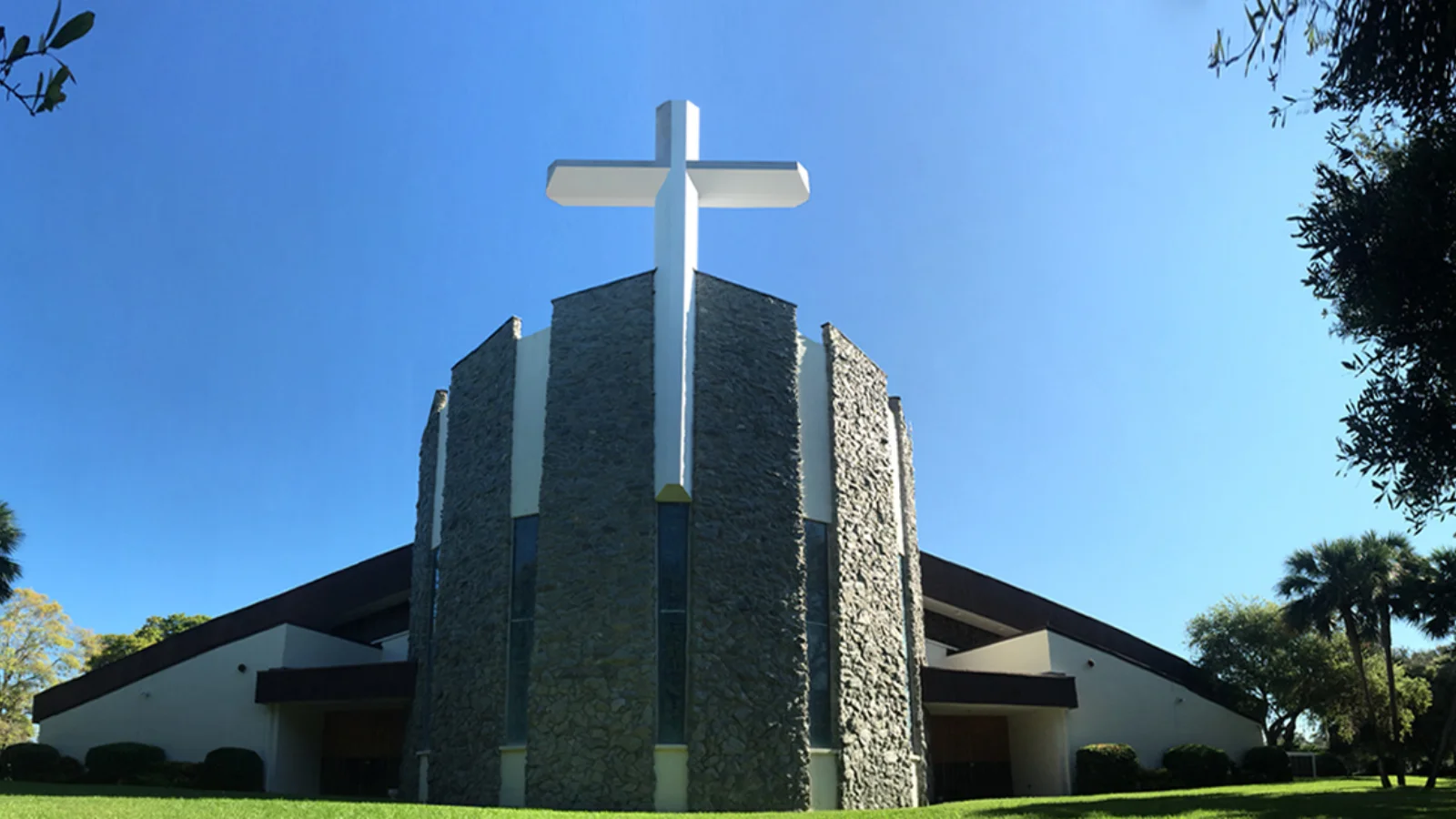 Blessed Sacrament’s parishioner: US is ‘being overwhelmed and overrun’ by illegal aliens Blessed Sacrament’s parishioner: US is ‘being overwhelmed and overrun’ by illegal aliens