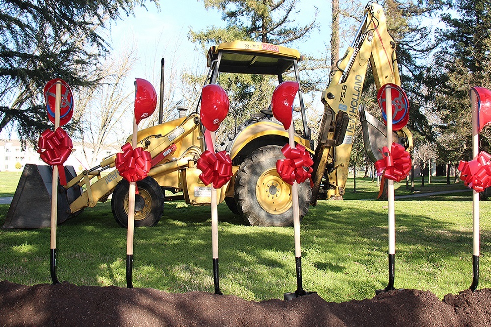 TOWN OF SELMA: Ground Breaking of Eastfield Business Park TOWN OF SELMA: Ground Breaking of Eastfield Business Park