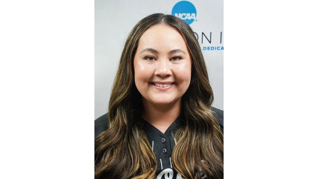 Former Dinuba High School standout Faith Hernandez played on Saturday, May 17 in hopes of reaching the NCAA Division III Softball Championship