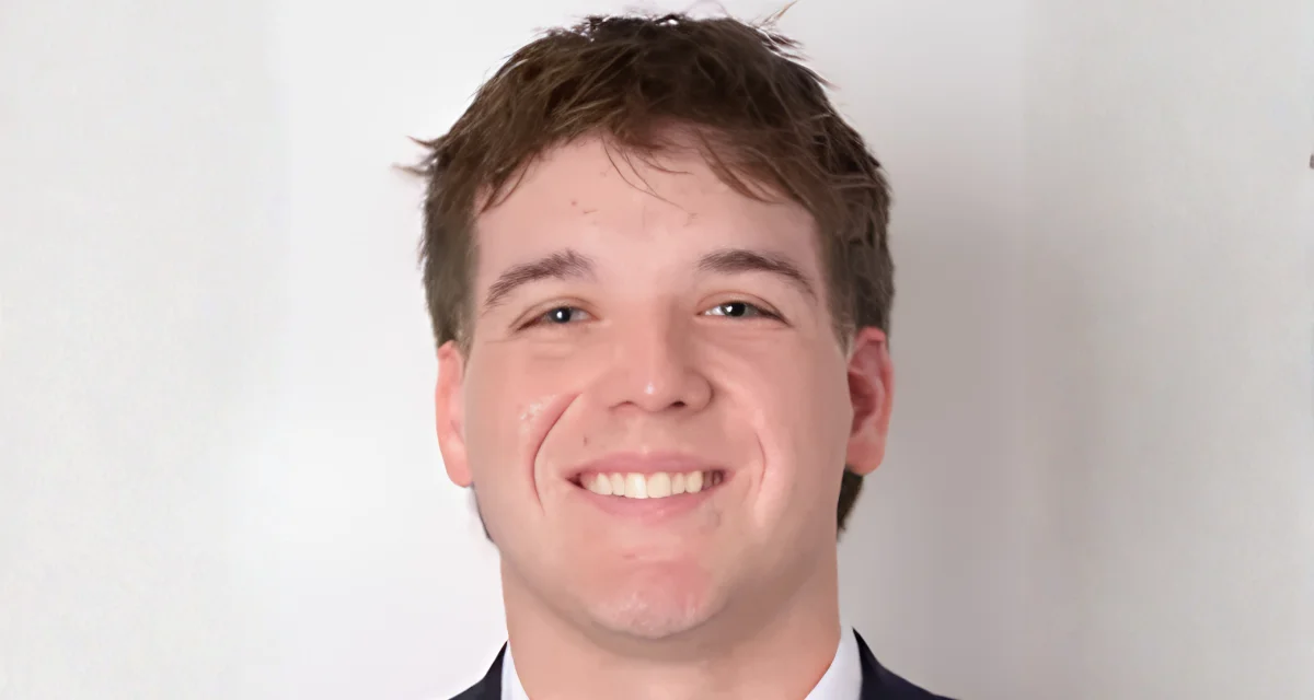 Oklahoma Sooners complete series sweep over Missouri with 8-4 victory