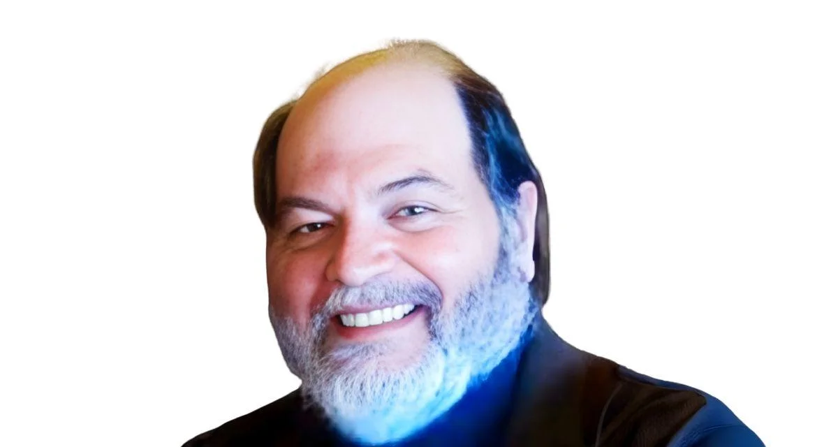 Dan Ognavic, longtime adjunct music faculty member at Lakeland University, has died.